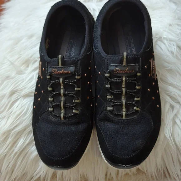 Skechers Black Sneakers with Suede Finish and Platform Sole - Picture 9 of 10